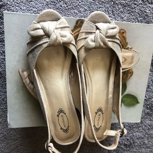 Joyfolie Gold Claire Wedges